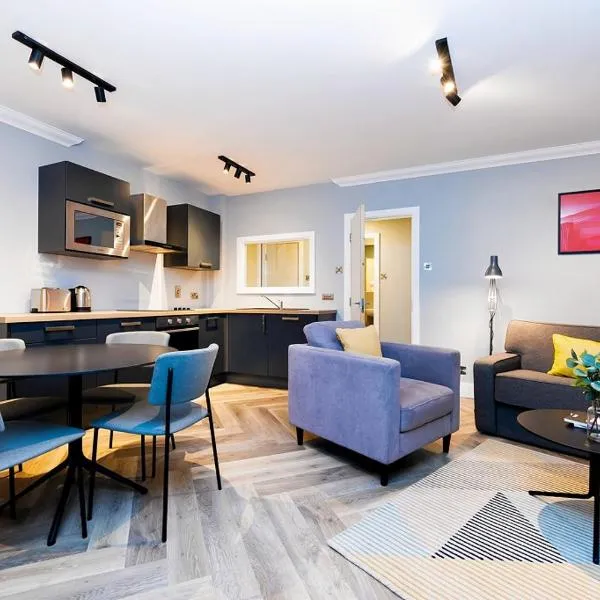 Staycity Aparthotels Dublin Saint Augustine Street，位于都柏林的酒店