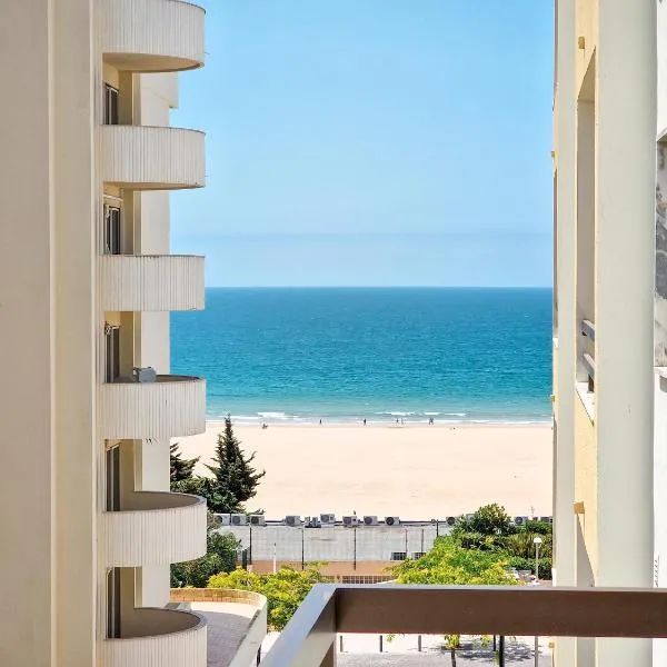 Apartment Praia Rocha River-Sea，位于波尔蒂芒的酒店