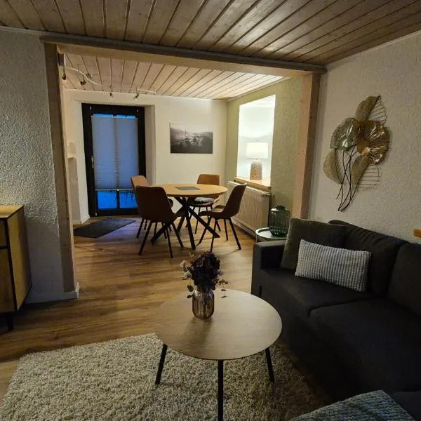 NEU! Gemütliche Ferienwohnung "beimpostbuarn" in Ebnath direkt am Fichtelnaab-Radweg，位于Ebnath的酒店