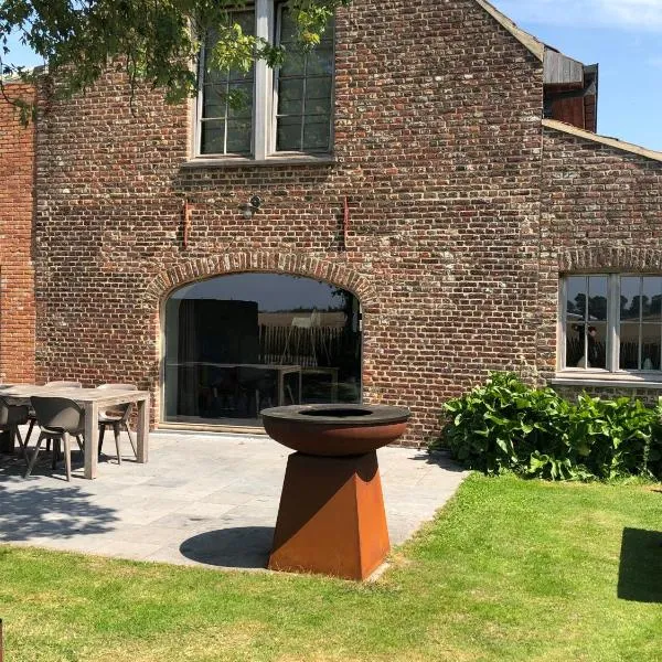 landhoeve，位于Hooithoek的酒店