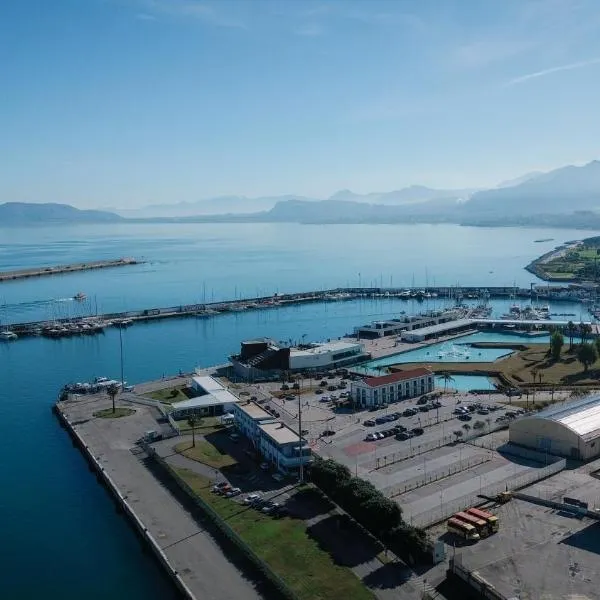 Harbour Front - Luxury Rooms，位于巴勒莫的酒店