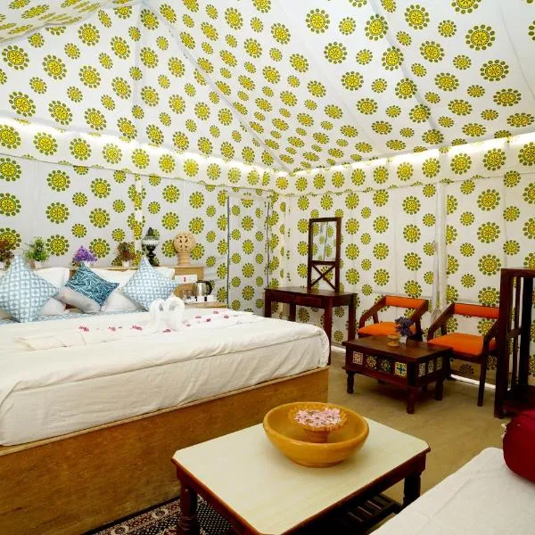Royal Adventure Jaisalmer Resort，位于斋沙默尔的酒店