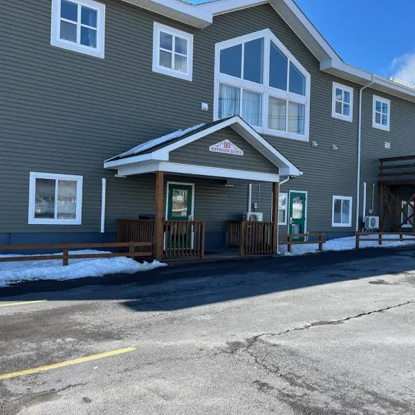 Riverview Suites,位于克拉伦维尔的酒店