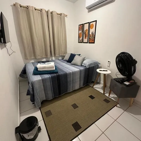 Cantinho Aconhegante - Quarto 06 AR-condicionado，位于Bayeux的酒店