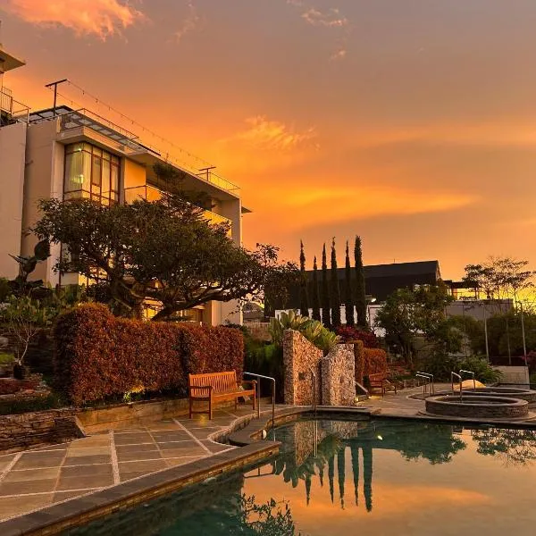 Roemah Asri Villa - Resor Dago Pakar，位于万隆的酒店