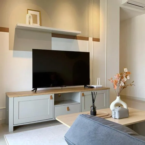 Sensory Southville Lux Condo，位于加影的酒店