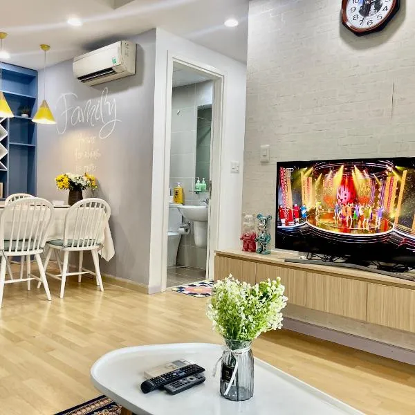 Capacious apartment 2 BRs in Masteri Thao Dien，位于胡志明市的酒店