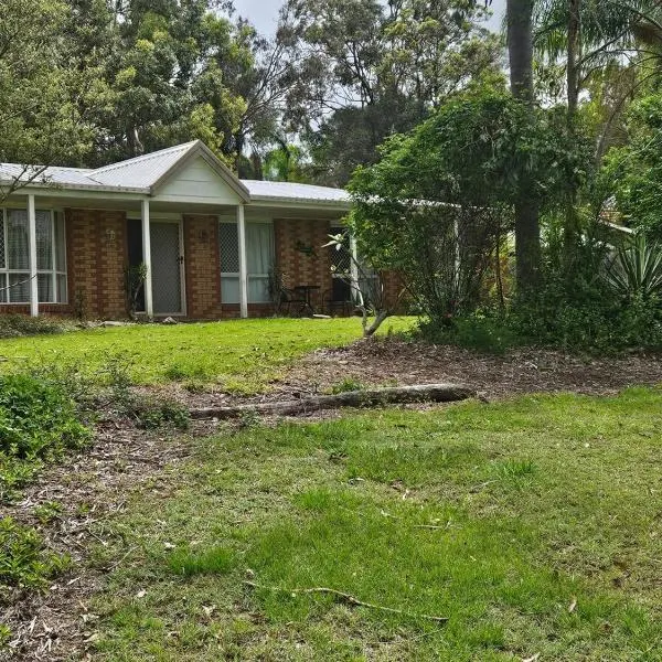 Newly Renovated & peaceful surrounds，位于Eagleby的酒店