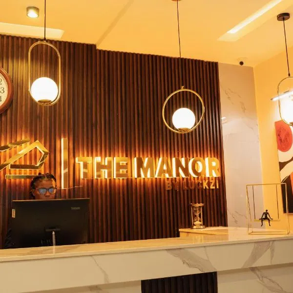 The Manor Hotel by Luckzi，位于奥韦里的酒店