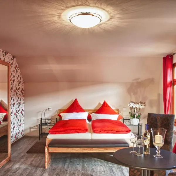 Gästezimmer im FamilienWeingut Räder，位于Hillesheim的酒店