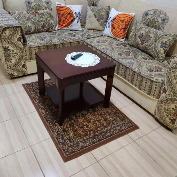 جناح فاخر غرفتين نوم وصالة تلفزيون，位于雷伊斯的酒店