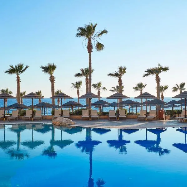 Atlantica Golden Beach Hotel - Adults Only，位于帕福斯的酒店