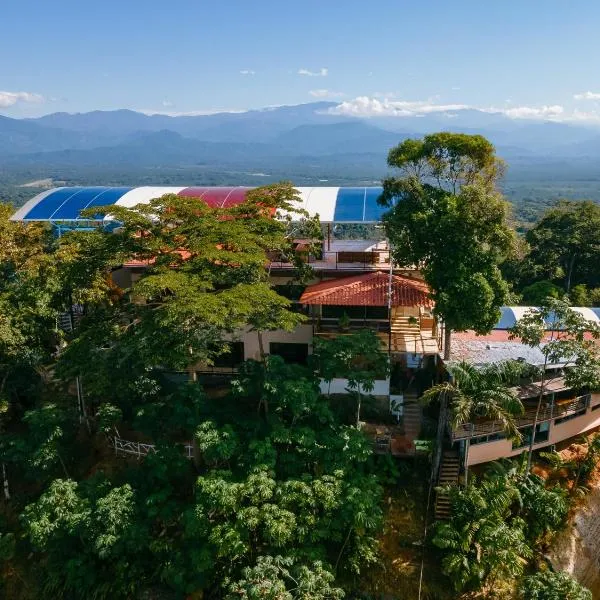 Mountain Top Park Hotel，位于奎波斯城的酒店