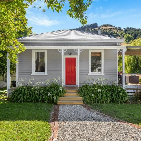 Beautiful Kereru Cottage，位于Little River的酒店