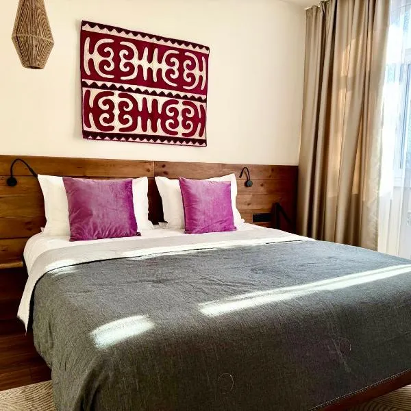 Akjola Hotel，位于比什凯克的酒店