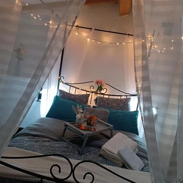 Jolie maison de village，位于Capendu的酒店