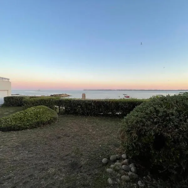 T2 37 M2 les pieds dans l'eau，位于普洛埃默的酒店