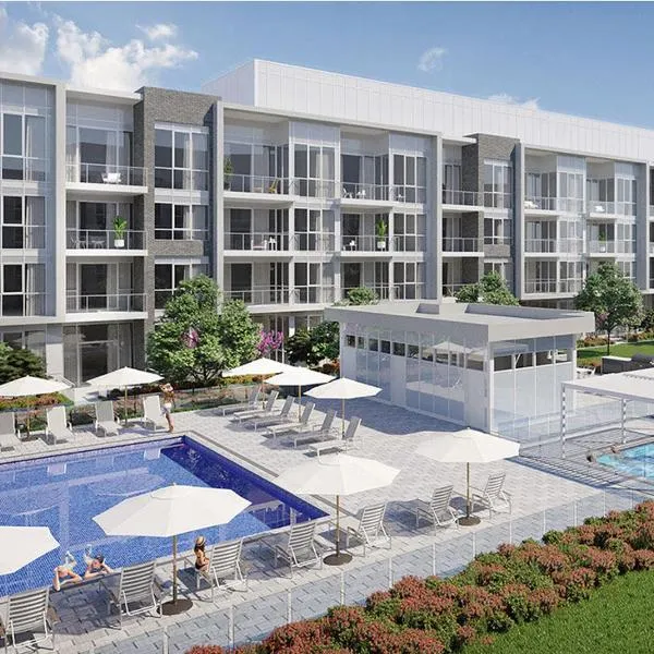 HIGHPOINT at Friday Harbour Resort，位于Innisfil的酒店