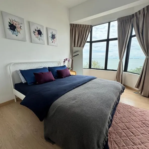 2BR Apartment - Beachfront - Corner Unit - Netflix - Unifi 300mbps - Mutiara Melaka Pantai Puteri，位于马六甲的酒店