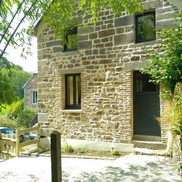 Le Moulin de la Baleine, au calme, en pleine nature，位于La Baleine的酒店