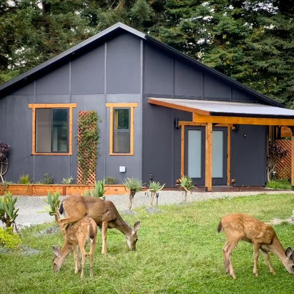 New, Modern, Country-feel, close to Arcata，位于阿克塔的酒店