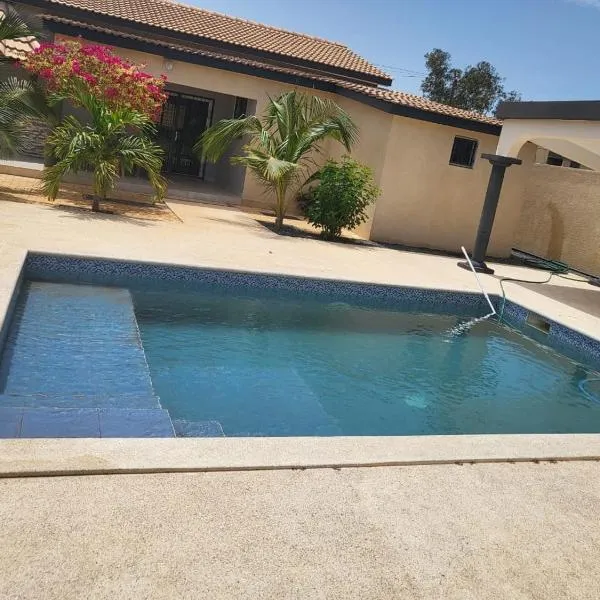 Villa luxueuse à ngaparou saly center，位于恩加帕鲁的酒店
