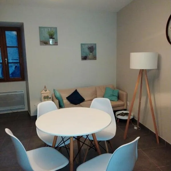 gite tout confort，位于Bournazel的酒店