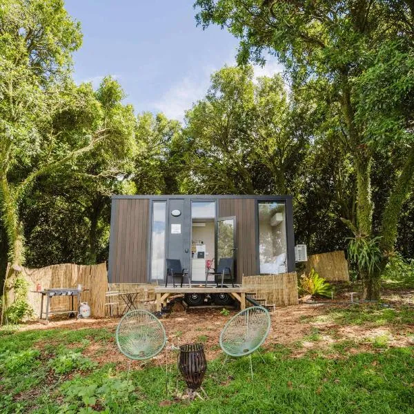 Spring Haven Retreat by Tiny Away，位于Eureka的酒店