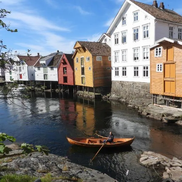 Sogndalstrand Kulturhotell，位于Sogndalsstrand的酒店
