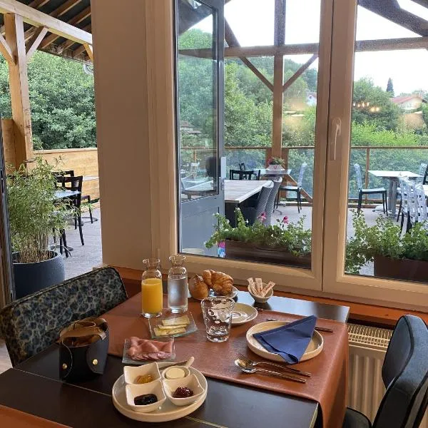 Maison Capdet，位于Fresse-sur-Moselle的酒店