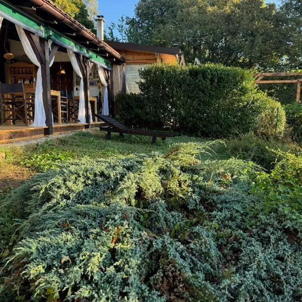 拉戈托峰旅馆，位于Radatovići的酒店