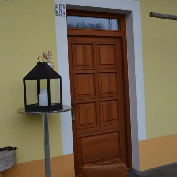 Statek u Kynosů - Apartmá u kohoutka，位于赫拉德茨 - 克拉洛韦的酒店