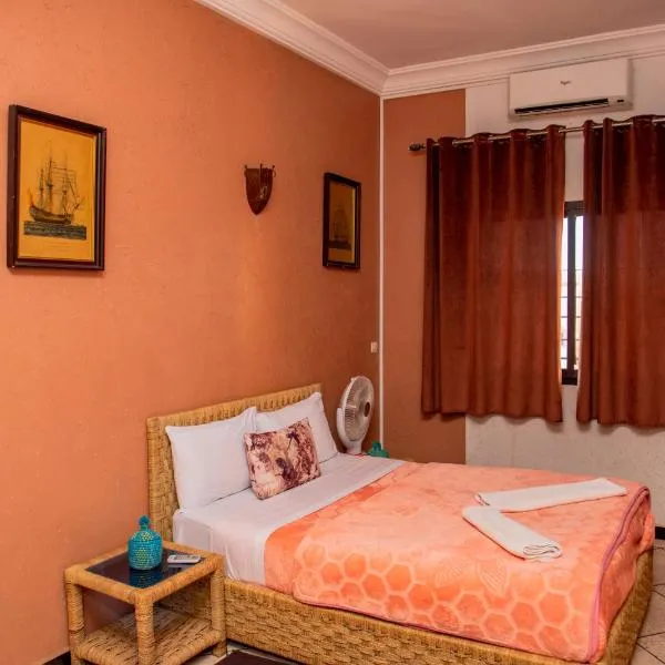 Appartement Afgo Ouarzazate，位于瓦尔扎扎特的酒店
