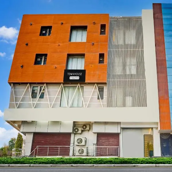 Super Townhouse Jagatpura Formerly Hotel Soft Patel，位于斋浦尔的酒店