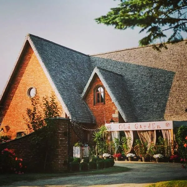 Old Garden，位于Sompolno的酒店