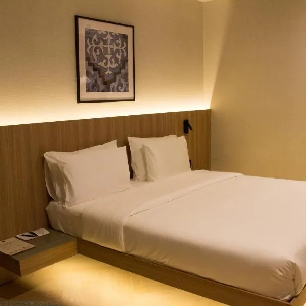 Resident Hotel Abay，位于阿拉木图的酒店