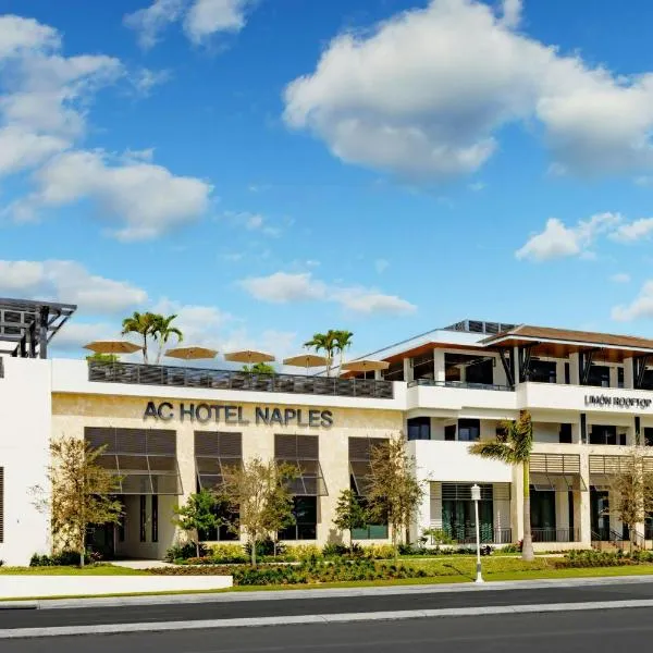 AC Hotel by Marriott Naples 5th Avenue，位于那不勒斯的酒店
