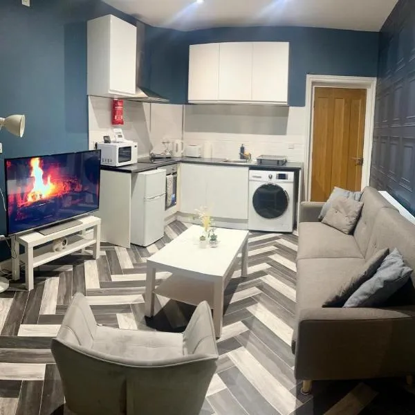 Elegant 3 Bedroom Apartment，位于Rowley Regis的酒店