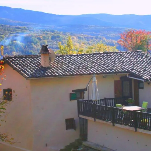 GITE ET CHAMBRES ROQUEBILLIERE Berthemont les bains VESUBIE MERCANTOUR，位于罗科比列尔的酒店