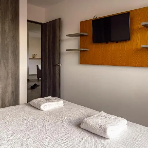 Coyotes Housing Services - Torres Departamentales，位于阿瓜斯卡连特斯的酒店