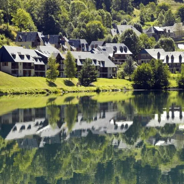 Appt T3 calme bord du lac avec piscine，位于卢登维耶尔的酒店