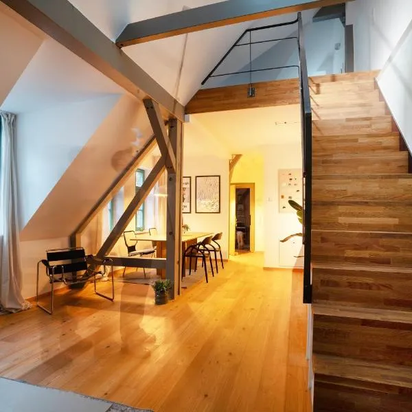Design Studio in Hinterhof-Remise,位于莱比锡的酒店