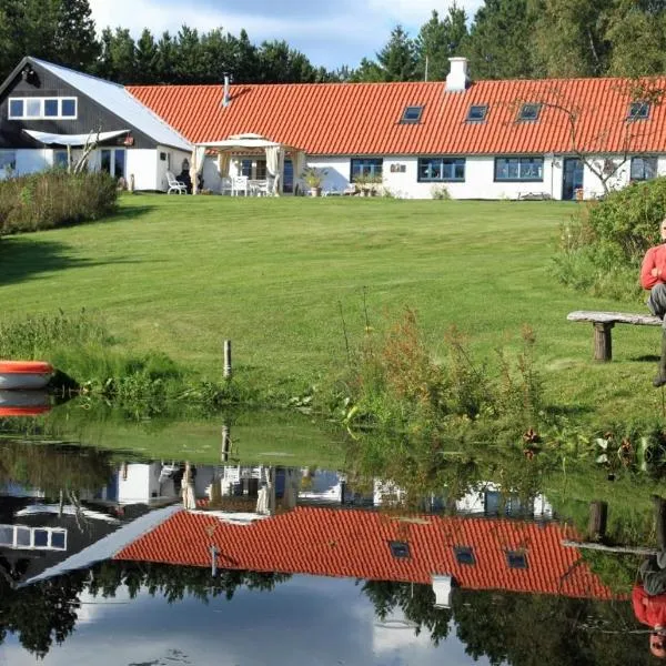 Alt det bedste mellem hav og fjord - en hel bolig，位于布罗斯特的酒店