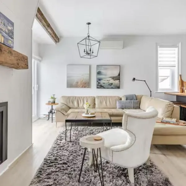 Deluxe Loft - Amazing Terrace with Stunning Water View，位于珀斯的酒店