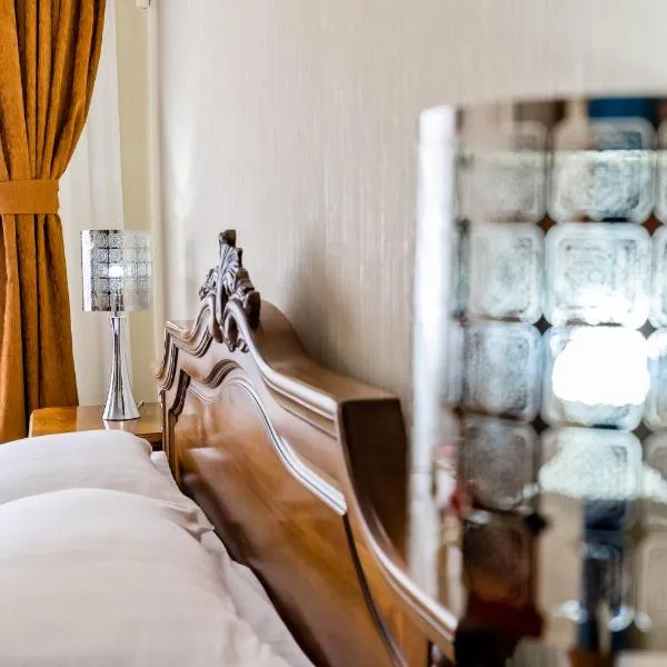 国会大厦酒店，位于雅西的酒店