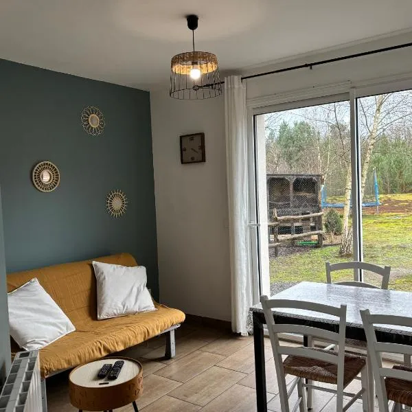 Gîte à la campagne 3，位于Cérans-Foulletourte的酒店