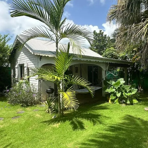 L Anoli - Charmante Case Créole tout confort，位于拜马欧的酒店