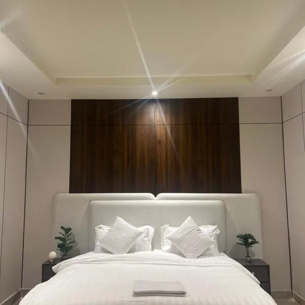 Modern Cozy Studio in North Obhur - Alyaqoot District, Jeddah，位于吉达的酒店