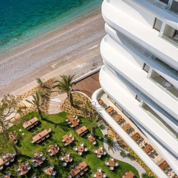 Isla Brown Corinthia Resort & Spa, Curio Collection by Hilton，位于圣塞多罗伊的酒店