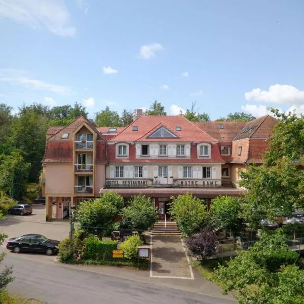 Logis Hôtel Notre-Dame - restaurant ouvert midi et soir sauf dimanche soir，位于当和屈阿特雷-旺特的酒店